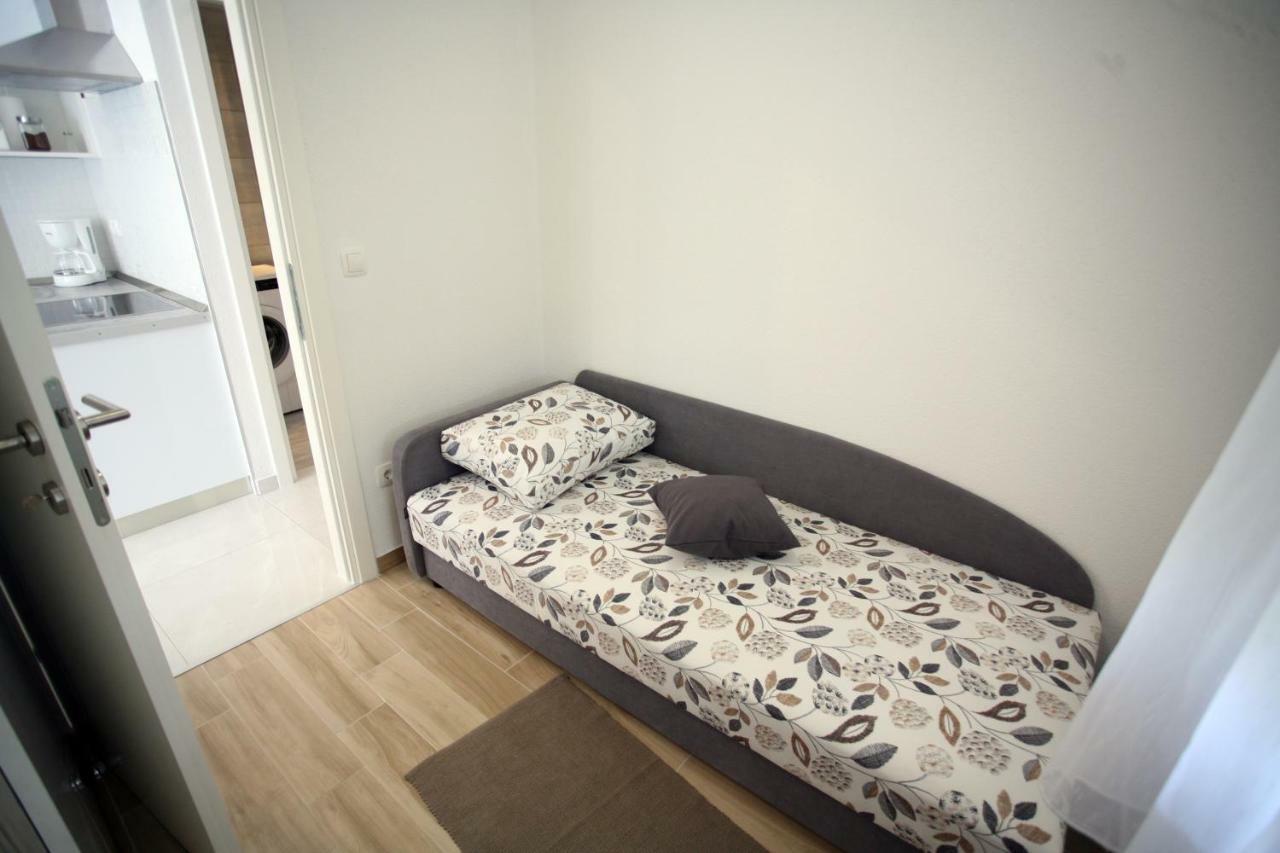 Апартаменти Apartman Fantasy Трогір Екстер'єр фото